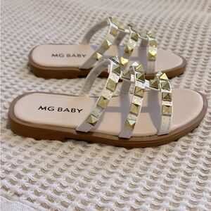 New girls studded sandals